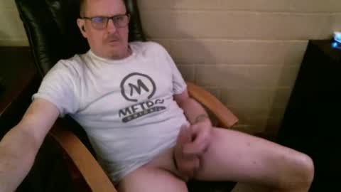 Snapshot of sdh69 chatting on February 4, 2:49 am eating pussy sucking dick online show from February 4, 2:49 am