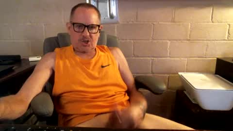 Snapshot of sdh69 chatting on September 15, 5:13 pm eating pussy sucking dick online show from September 15, 5:13 pm