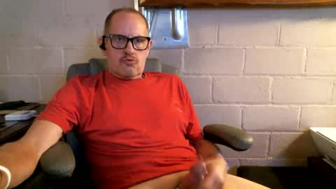 Snapshot of sdh69 chatting on September 28, 7:08 pm eating pussy sucking dick online show from September 28, 7:08 pm