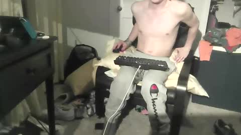 Snapshot of sdseventy chatting on February 21, 5:13 am ObvHype online show from February 21, 5:13 am