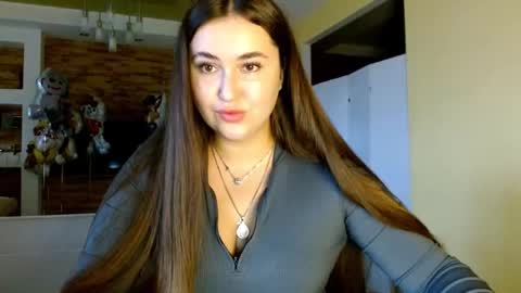 Elizabeth  online show from November 13, 8:46 am