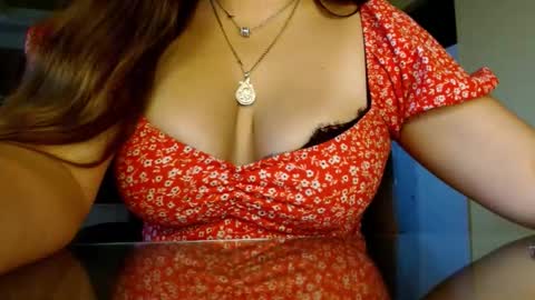 Elizabeth  online show from November 24, 8:25 am