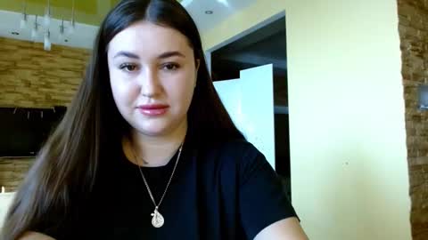 Elizabeth  online show from January 19, 8:51 am