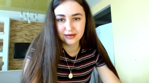 Elizabeth  online show from April 29, 7:45 am