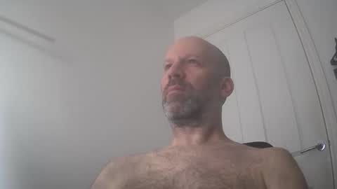 Snapshot of seadog750 chatting on April 6, 8:37 am seadog750 online show from April 6, 8:37 am