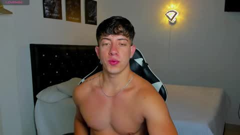 Sean online show from November 28, 1:41 am