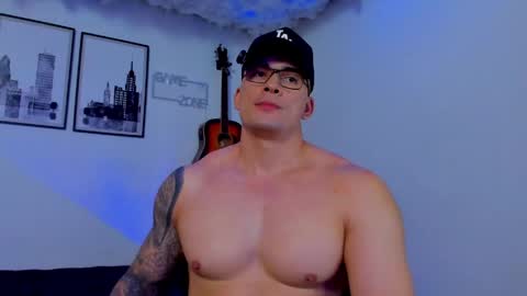 Snapshot of sean_carrera69 chatting on May 11, 8:50 pm Sean Carrera online show from May 11, 8:50 pm