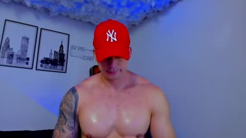 Snapshot of sean_carrera69 chatting on May 18, 8:14 pm Sean Carrera online show from May 18, 8:14 pm