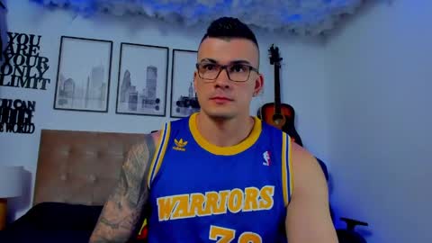 Snapshot of sean_carrera69 chatting on May 24, 9:20 pm Sean Carrera online show from May 24, 9:20 pm