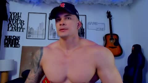 Snapshot of sean_carrera69 chatting on June 6, 8:35 pm Sean Carrera online show from June 6, 8:35 pm