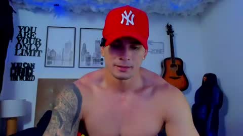 Snapshot of sean_carrera69 chatting on June 14, 10:12 pm Sean Carrera online show from June 14, 10:12 pm