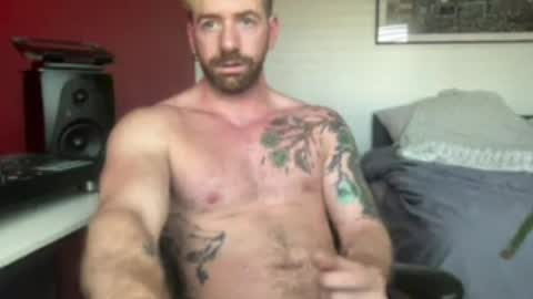 Snapshot of seanbluexxx chatting on August 2, 10:19 pm Sean Blue online show from August 2, 10:19 pm