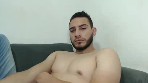 Snapshot of seank_noszka chatting on January 31, 1:34 pm seank_noszka online show from January 31, 1:34 pm