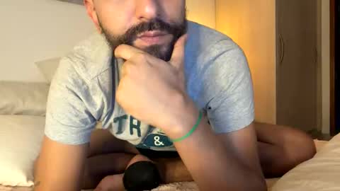 Snapshot of seanpablosanz chatting on June 6, 4:50 am Sean pablo Sanz online show from June 6, 4:50 am