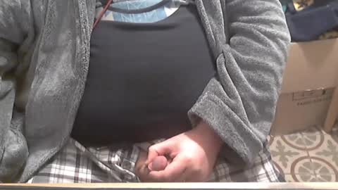 Snapshot of seathrough chatting on February 23, 11:47 pm Falco J online show from February 23, 11:47 pm