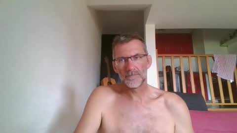 seb846894 online show from July 16, 1:17 pm