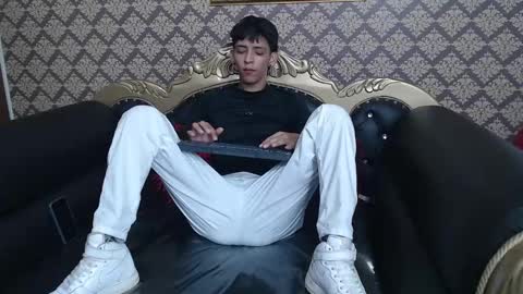 Snapshot of sebas_cat chatting on September 30, 8:58 pm Sebastian Alvarez online show from September 30, 8:58 pm