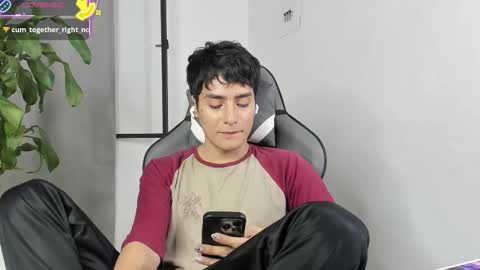 Snapshot of sebas_rosse chatting on January 5, 5:27 pm sebastian online show from January 5, 5:27 pm