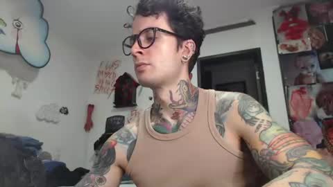 Snapshot of sebasbigdick_ chatting on July 1, 5:42 am spityio instagram online show from July 1, 5:42 am