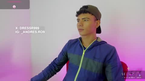 Snapshot of sebascuterouss chatting on June 10, 2:16 pm sebas 3 online show from June 10, 2:16 pm