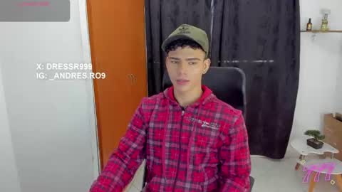 Snapshot of sebascuterouss chatting on June 11, 1:53 pm sebas 3 online show from June 11, 1:53 pm