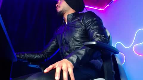 Sebastian online show from February 20, 10:16 am