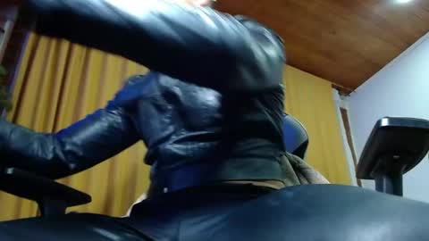 Snapshot of sebastian_025 chatting on May 29, 4:43 am Sebastian online show from May 29, 4:43 am