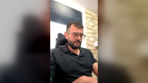 Snapshot of sebastian_ferreira chatting on July 16, 3:29 pm sebastian_ferreira online show from July 16, 3:29 pm
