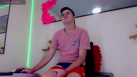 Sebastian online show from December 15, 1:04 pm