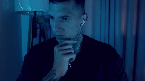 Snapshot of sebastian_muss chatting on September 21, 1:13 pm Sebastian online show from September 21, 1:13 pm