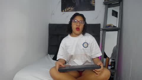 Snapshot of sebastian_n_alinson chatting on December 3, 8:39 pm sebastian n alinson online show from December 3, 8:39 pm