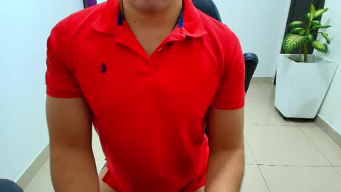 Snapshot of sebastian_oconnor77 chatting on May 6, 12:32 pm juan sebastian online show from May 6, 12:32 pm