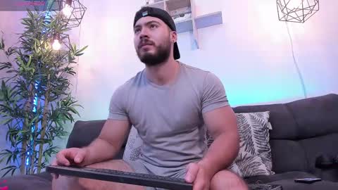 Instagram jeanpaulfit  online show from March 1, 1:51 pm