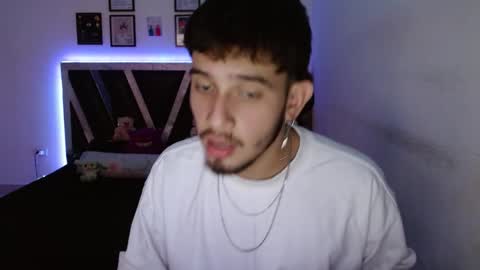 Snapshot of sebasxxl12 chatting on December 13, 11:32 pm Sebas online show from December 13, 11:32 pm