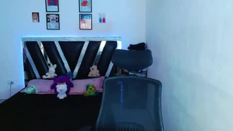 Sebas online show from May 5, 9:56 pm