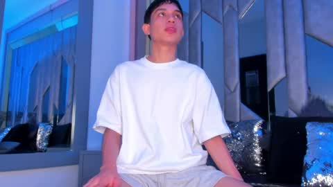 Sebastian online show from May 27, 8:17 pm
