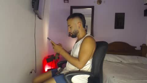 Snapshot of sebferrer chatting on June 4, 2:17 am SebFerrer online show from June 4, 2:17 am