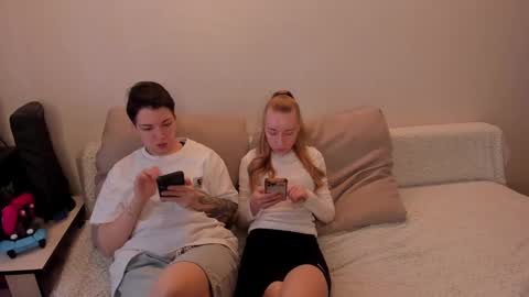 Amanda and  pair in a real life we love each other but can play with you online show from March 11, 7:37 am