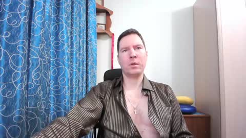 Snapshot of secret_lover_xxx chatting on December 4, 6:33 am Secret lover XXX online show from December 4, 6:33 am