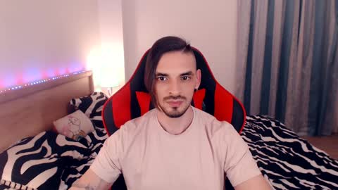 Snapshot of secret_sir chatting on January 4, 11:06 pm Dean Carter online show from January 4, 11:06 pm