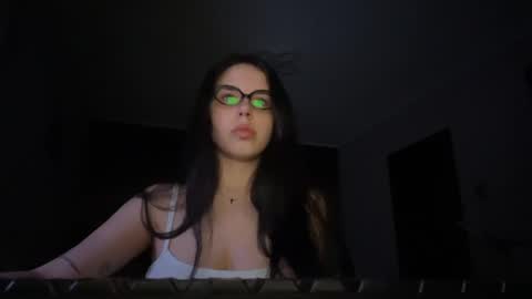 secret_vanilla_ online show from May 24, 11:21 pm