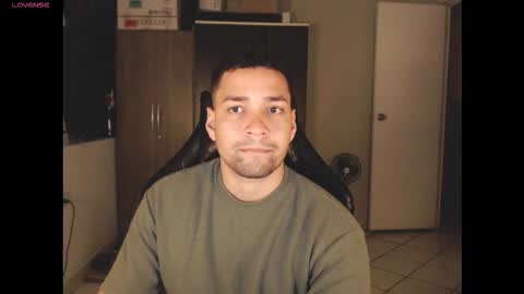 Snapshot of secretboy5000 chatting on October 3, 3:47 am Jex online show from October 3, 3:47 am