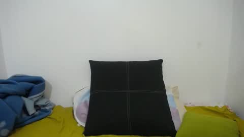 Snapshot of secretdebx chatting on November 26, 2:23 am Cherry online show from November 26, 2:23 am