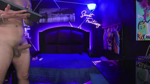 Snapshot of secretfantasy_xxx chatting on December 24, 10:39 pm Kiki and Max online show from December 24, 10:39 pm