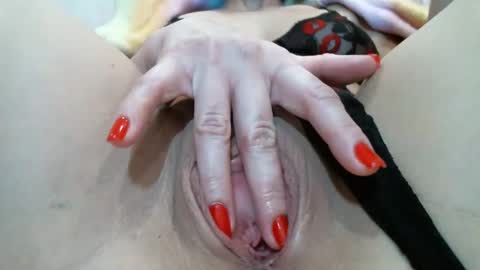 SecretLisa online show from February 4, 5:34 pm