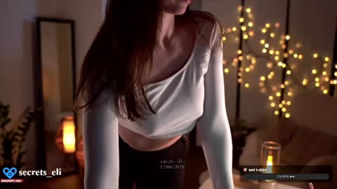Snapshot of secrets_eli chatting on June 12, 5:56 pm Eliz online show from June 12, 5:56 pm