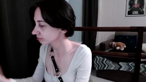 Snapshot of secrettt_poison chatting on July 11, 4:53 pm secrettt_poison online show from July 11, 4:53 pm