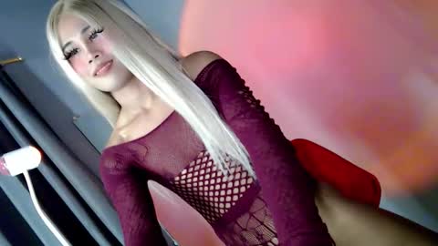 YU RI online show from October 9, 6:00 am