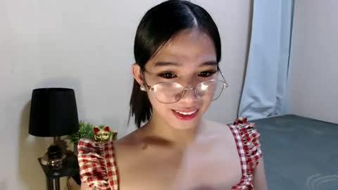 Snapshot of seductive_abia chatting on May 28, 10:56 am JUST CALL ME ABIA online show from May 28, 10:56 am