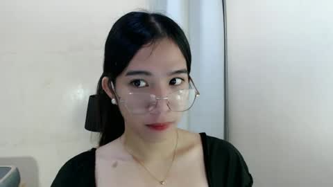 Snapshot of seductive_abia chatting on June 15, 6:59 am JUST CALL ME ABIA online show from June 15, 6:59 am